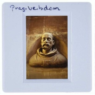 Prag, Veitsdom, Triforium,Parler, Büste von Andreas Kotlik im Triforium des Prager Veitsdom,Parler, Zyklus der Porträtbüsten im Triforium des Prager Doms