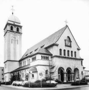 Kath. Pfarrkirche St. Josef (Kirche, kath.); Neu-Isenburg, Kirchstraße 16