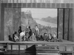 Coswig? Theateraufführung von Kindern