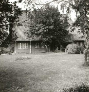 Beckerwitz (Hohenkirchen-Beckerwitz), Zur Wiek 4. Jugendherberge "Erich und Charlotte Garske" (Jugendherberge Beckerwitz)