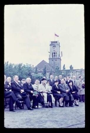 Heuss in Schöneberg 20.7.54.