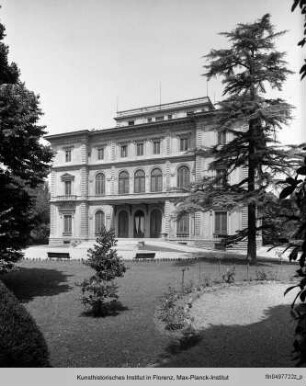 Palazzo dei Congressi & Villa Vittoria, Villa Vittoria, Florenz