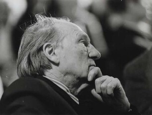 Ernst Busch