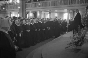 Feier der Dienstjubiläen von 26 Diakonissenschwestern in der Evangelischen Auferstehungskirche Rüppurr