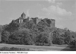 Halle. Burg Griebichenstein. Blick vom vom linken Saaleufer