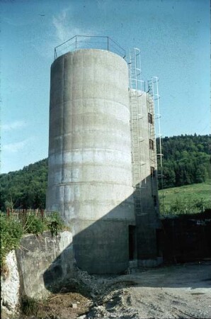 Fotografie: Lagertechnik, Silo, Hochsilo, Hochbehälter monolitisch