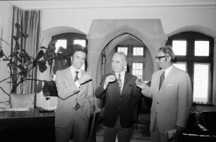 Freiburg: Regierungspräsidium; Empfang: Ministerialdirigent, Person, Dr. Joseph Epp (Erwachsenenbildung)