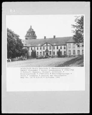 Benediktinerabtei Sankt Alexander — Klostergebäude