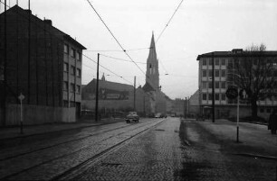 Freiburg: Habsburger Straße mit Blick zum Münster
