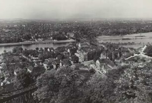 Loschwitz, Elbe mit Loschwitzer Brücke ("Blaues Wunder") und Blasewitz. Blick von der Loschwitzhöhe : Dresden. Loschwitz, Elbe mit Loschwitzer Brücke ("Blaues Wunder") und Blasewitz. Blick von der Loschwitzhöhe