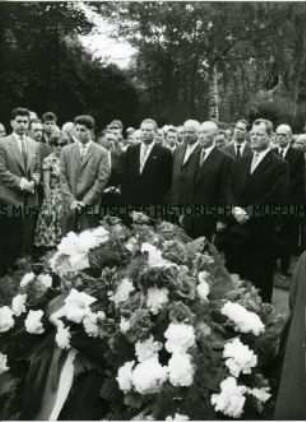 Kranzniederlegung in Berlin zum 9. Jahrestag des Volksaufstandes vom 17.Juni 1953