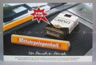 Werbeschild (beidseitig) mit Werbeaufdruck für "CABINET würzig"-Zigaretten, "Mitfahrgelegenheit."