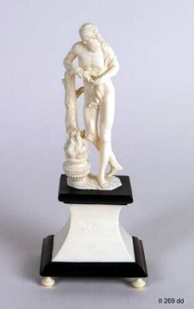 Statuetten der Vier Jahreszeiten Winter