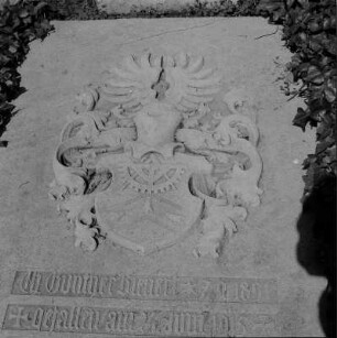 Wandgrabmal der Familie Bienert