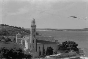 Franziskanerkloster in Hvar : Kirchturm des Franziskanerklosters Hvar.