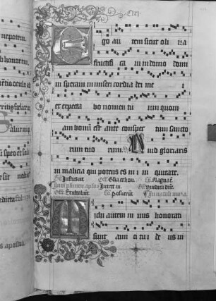 Graduale (Benediktinerhandschrift) — Initialen E und M, jeweils mit anschleßender Ranke