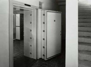 Tresortür : Roßwein, Stadtbank und Sparkasse, Inneres, Tresortür