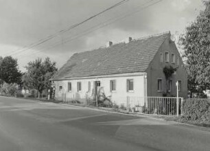Königshain (Kreis Görlitz), Dorfstraße 191. Wohnhaus (M. 19. Jh.)