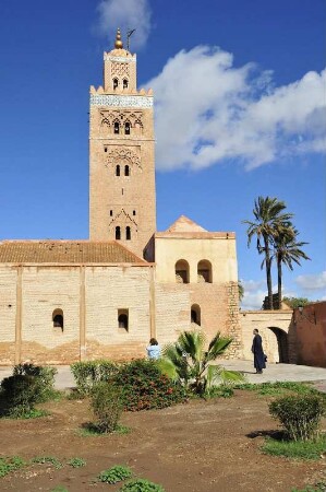 Minarett in Marrakesch : Blick auf das 77 m hohe Minarett der Koutoubiya Moschee in Marrakesch, aufgenommen am 02.11.2008. Foto: Uwe Gerig