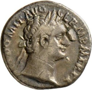 Denar des Domitian mit Darstellung der Minerva