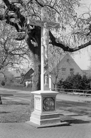 Wegekreuz (Wegekreuz); Eiterfeld, Gehilfersbergstraße 2