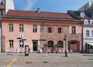 Wohnhaus & Seitenflügel; Berlin, Spandau