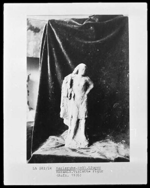 Violette Figur