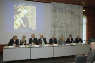 Podiumsdiskussion