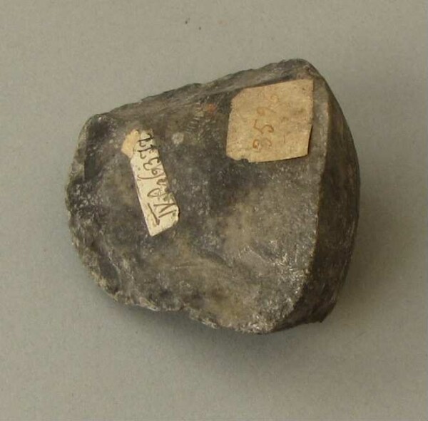 Tapping stone (tool)