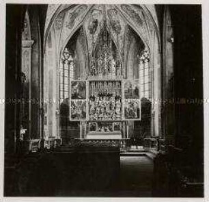 St. Wolfgang im Salzkammergut, Kircheninneres mit Blick auf den Altar von Michael Pacher