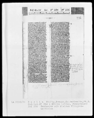 Biblia latina — Initiale R, Folio 236 recto