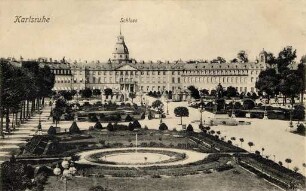 Postkartenalbum mit Motiven von Karlsruhe. "Karlsruhe. Schloss". Schloss mit Schlossplatz und Denkmal für Großherzog Karl Friedrich