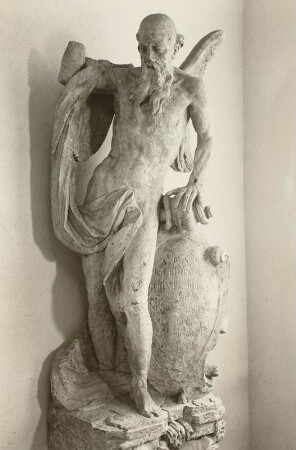Allegorische Figur von einem Grabmal des Johannisfriedhofs