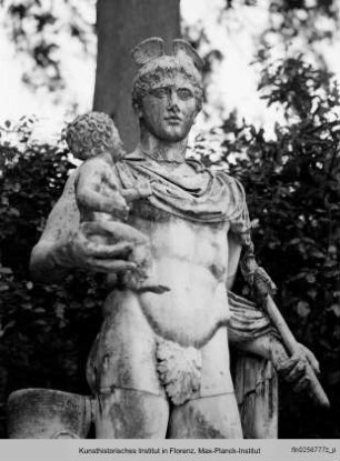 Statue des Hermes mit dem Dionysos-Knaben (nach Vorbild des Polyklet um 420 v. Chr., stark ergänzt)