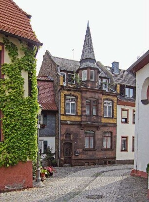Walluf, Kirchgasse 16
