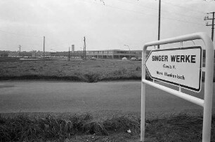 Umzug der Nähmaschinenfabrik Singer in das neue Industrie-Nähmaschinenwerk nach Blankenloch.