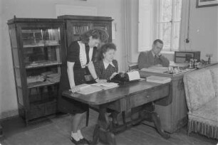 Sorbisches Lehrerbildungsinstitut, Sorbische Volkshochschule (SVH) Radibor : Serbski wučerski wustaw, Serbska ludowa uniwersita (SLU) w Radworju