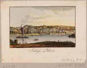Schloss Pillnitz bei Dresden vom linken Ufer über die Elbe gesehen, links ein Segelboot