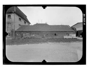 Faulenrost. Ehem. Gut (1760-1764). Wirtschaftsgebäude. Hofansicht