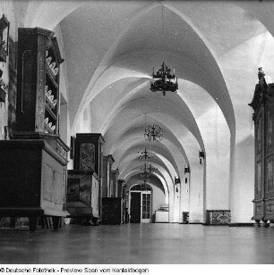 verschiedene Museen (u.a. Verkehrsmuseum)