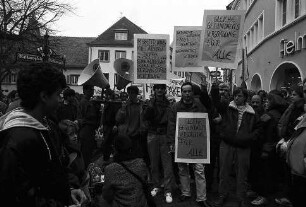 Freiburg im Breisgau: Demo von Asylbewerbern