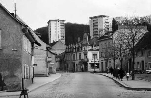 Lörrach: Rheinfelderstraße mit Hochhäusern