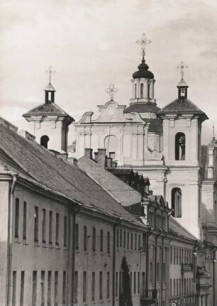 Vilnius. Heilig-Geist-Kirche (Dominikanerkirche). Außenansicht von Südwest, von einem Balkon der Trakenerstraße