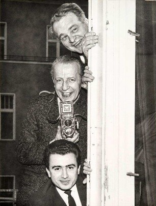 Harry Croner mit zwei Freunden