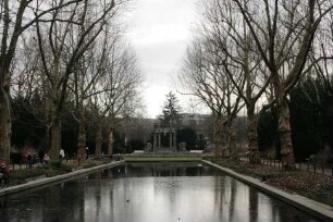 Märchenbrunnen