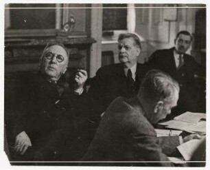 Foreign Relations Committee des US-Senats, Sitzung über die Bewilligung der Berufung von Andrew Mellon an die Londoner Botschaft, Washington D.C.