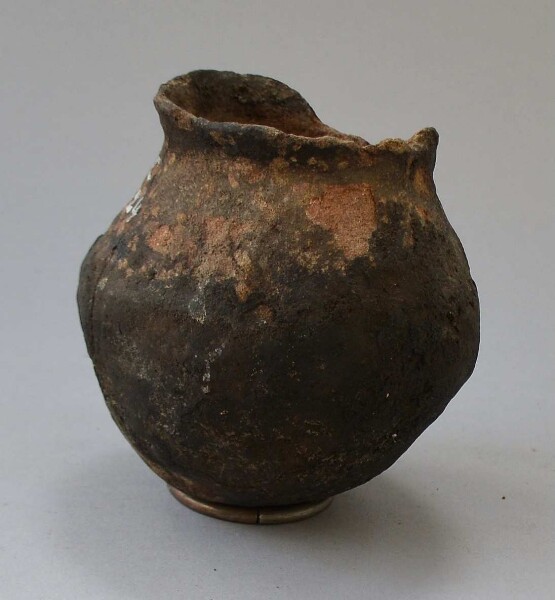 Clay vessel