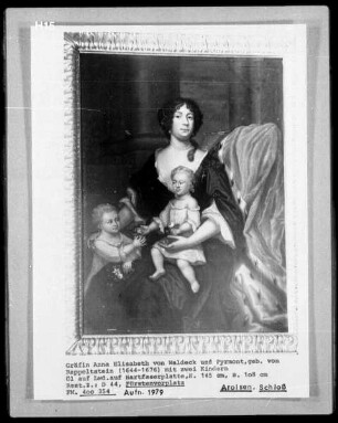 Gräfin Anna Elisabeth von Waldeck und Pyrmont mit Kindern