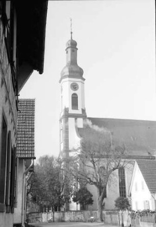 Meißenheim: Außenansicht (frontal) der Kirche; seitlich