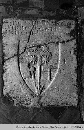 Wappen auf einer Grabplatte